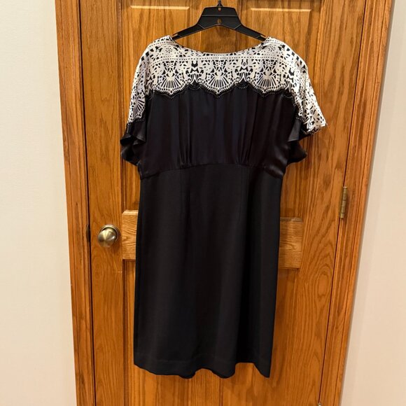 Tory Burch Black White Lace Daphne Beaded Buttoned Dress, SZ 14 - Picture 4 of 9